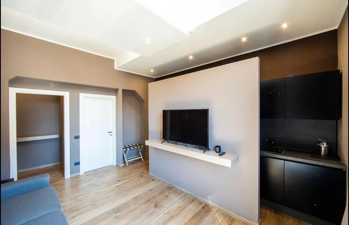 New Amazing Mono Located In Moscova District From Moscova Suites Apartments Group Milan