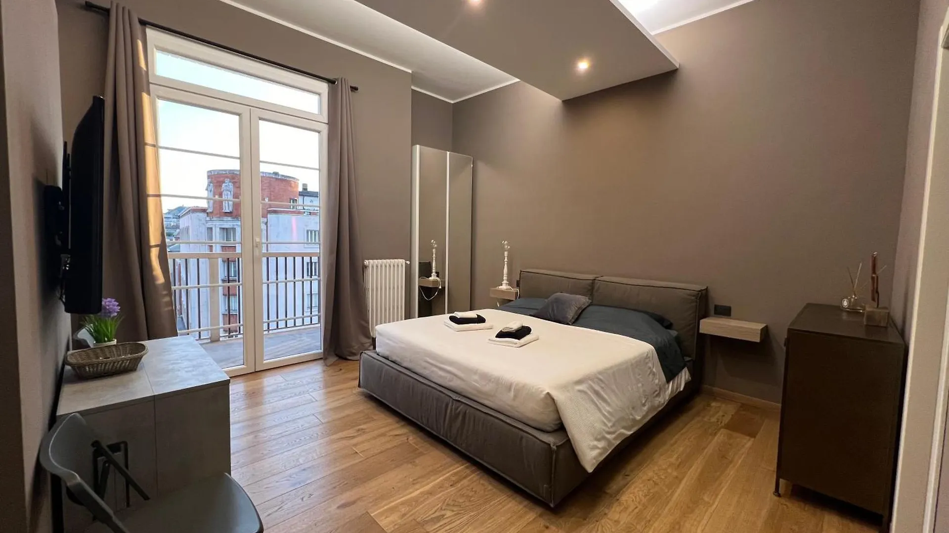 New Amazing Mono Located In Moscova District From Moscova Suites Apartments Group Milan Italy