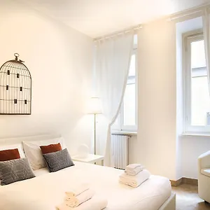 Easyhomes-disciplini , Milan Italy